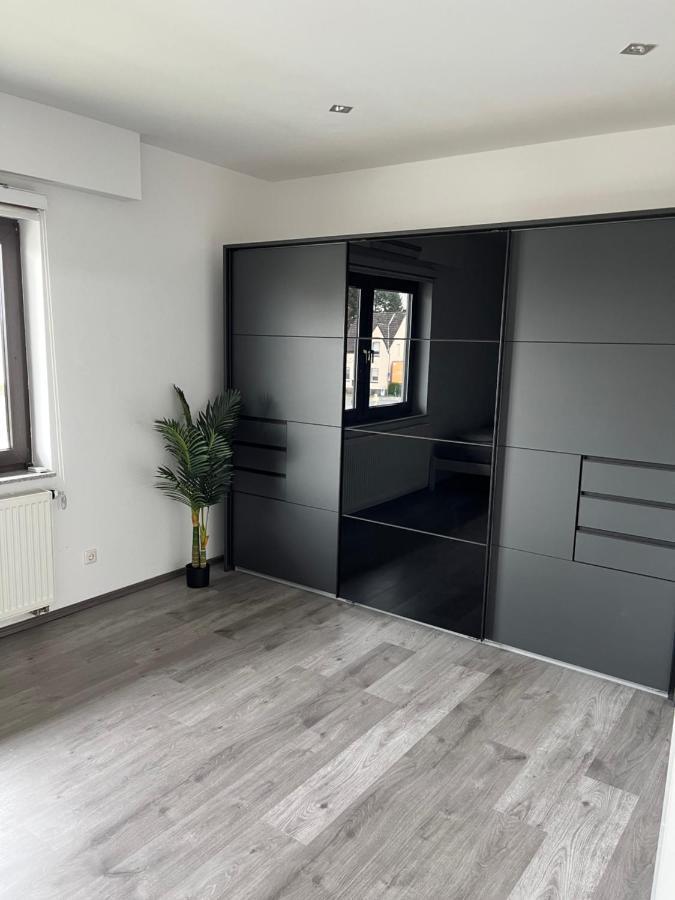 Messewohnung/Ferienwohnung Köln Exterior foto